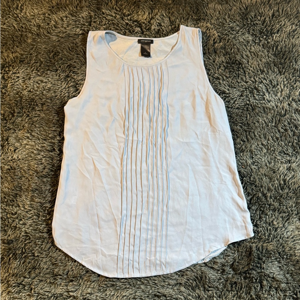 Ann Taylor light/sky blue sleeveless tank top blouse size small